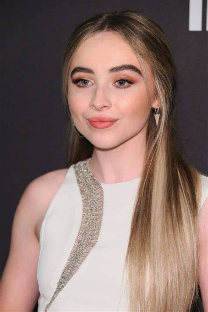 2019 Sabrina Carpenter photo in New York City by hair stylist Jennifer