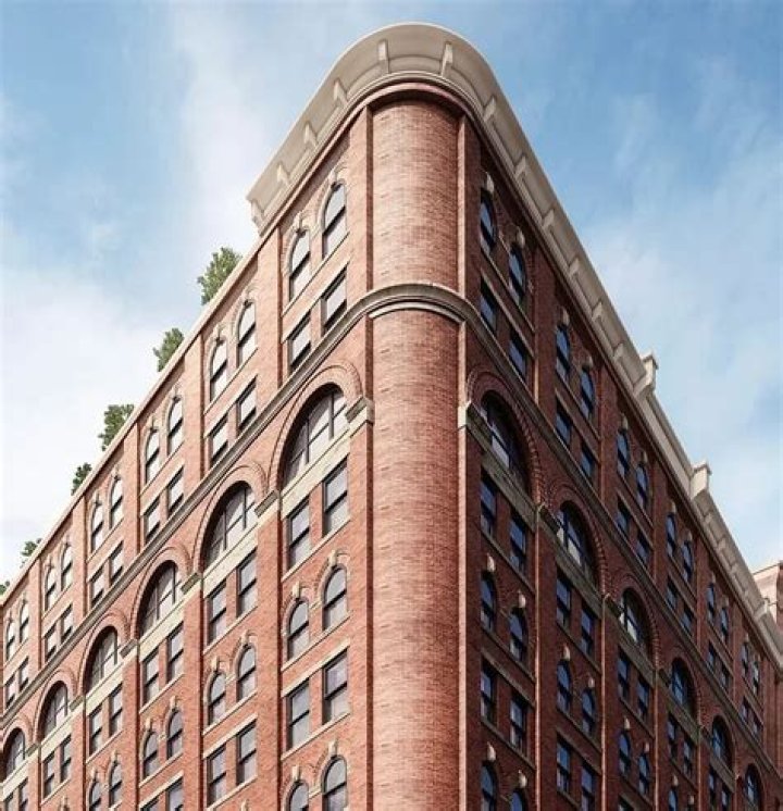 275 West 10th Street