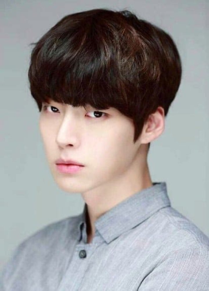 Ahn JaeHyun Net Worth, Salary, Age, Height, Bio, Family, Career