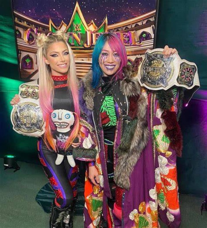 Alexa Bliss & Asuka WWE Women's Tag Team Champions Cropped