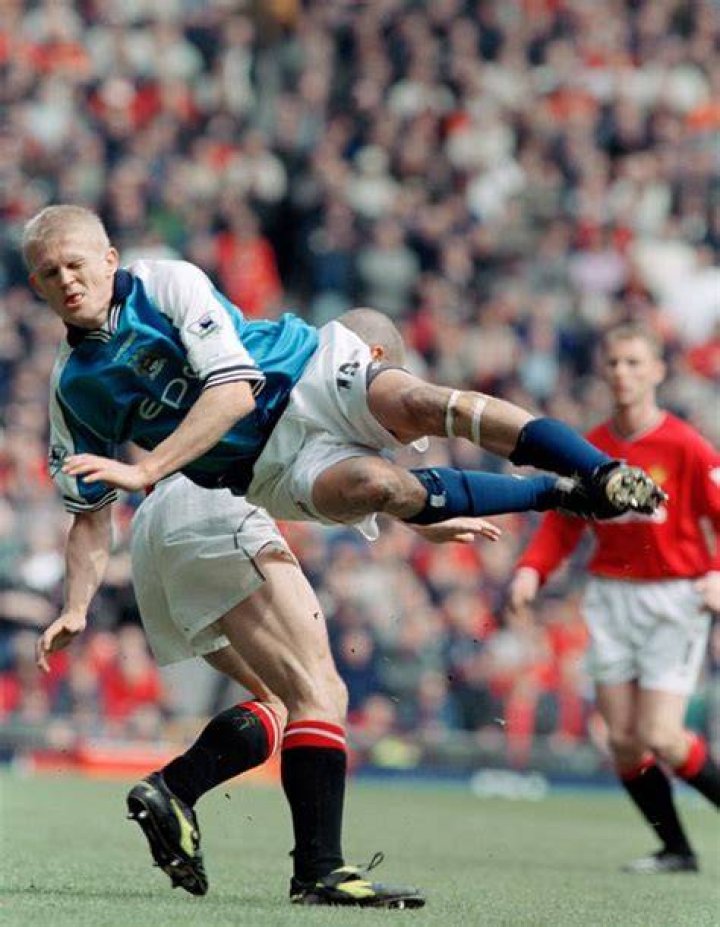 Alfie Haaland tackle