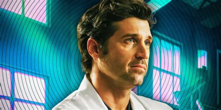 An image of Derek and Meredith smiling at one another on Grey's Anatomy.