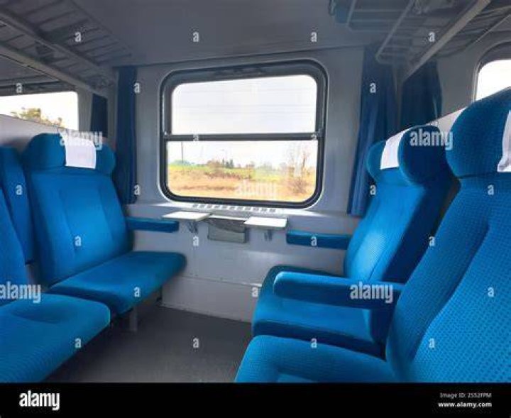 An interior train shot in A Silent Voice.