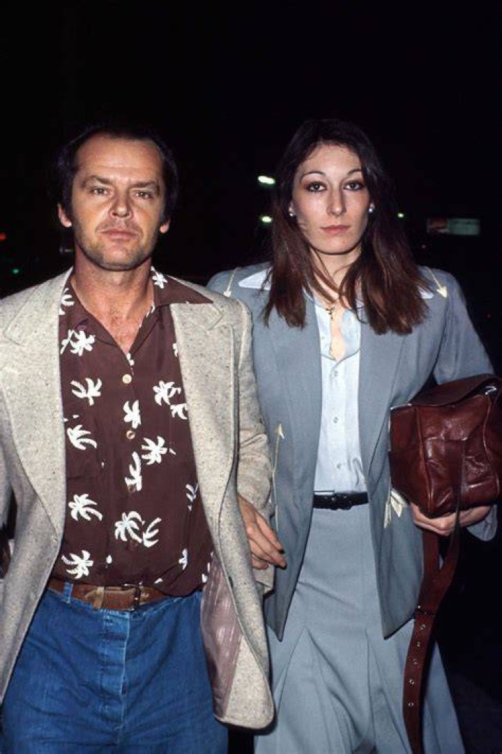 Anjelica Huston Dating History - FamousFix