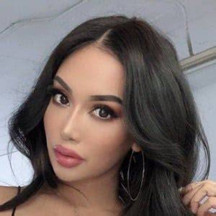 Ashley Vee Instagram Pics Sexy and beautiful Girl Images On Instagram