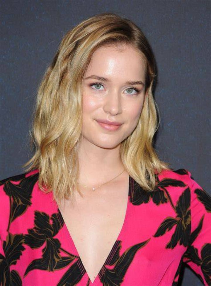 Countdown Elizabeth Lail and Jordan Calloway