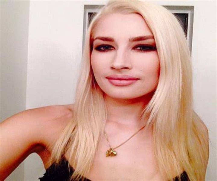 Courtney Anne Mitchell Biography Facts, Childhood, Family Life