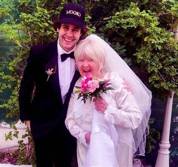 David Dobrik family wife, parents, siblings, exgirlfriend Familytron