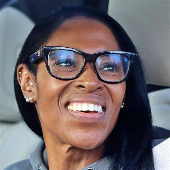 Denise bellingham Bellingham, Fitness inspiration body, Funny black jokes