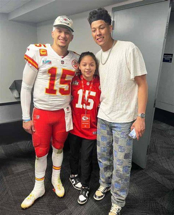 Do Patrick Mahomes and Mia have the same dad?