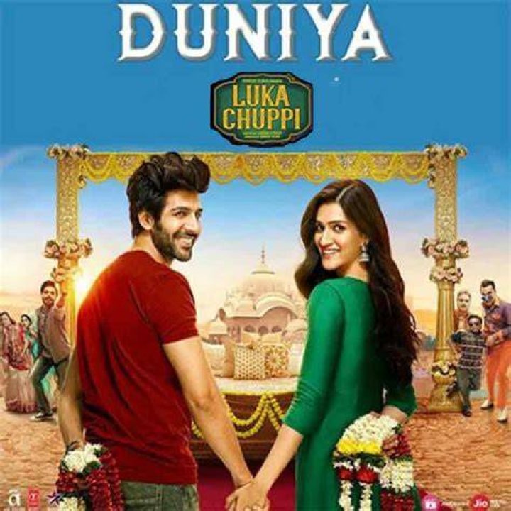Duniya from Luka Chuppi is sure to put you in a romantic mood