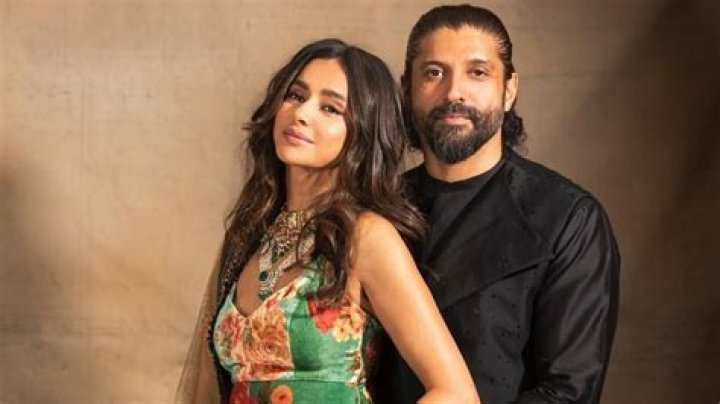 Farhan Akhtar and Shibani Posing together.