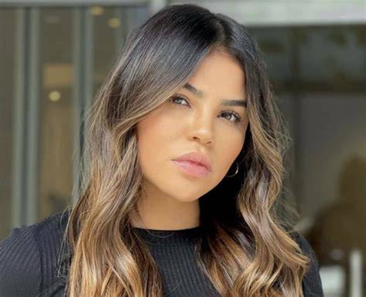 Fernanda Flores