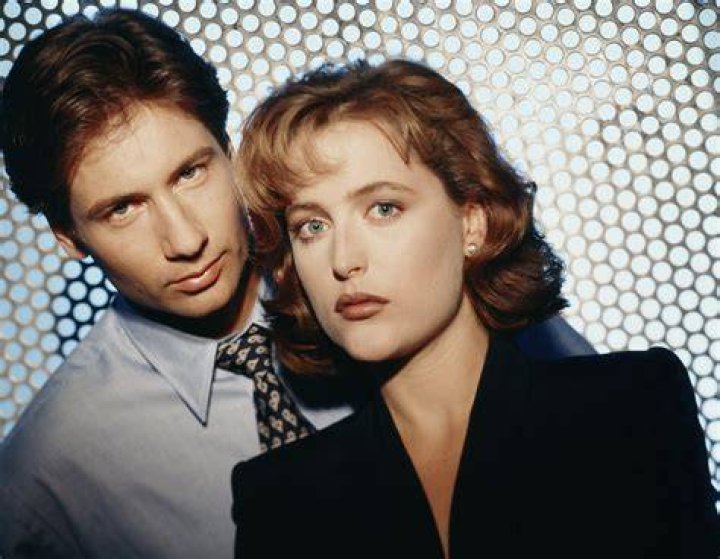 Fox Mulder and Scully in X-Files