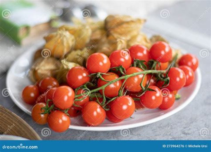 fresh ripe cherry tomatoes