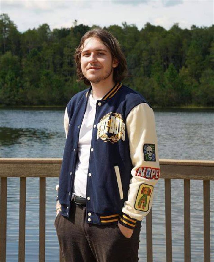 Gaege Gibson 'Juicyfruitsnacks' Age, Height, Wiki, Girlfriend, Net