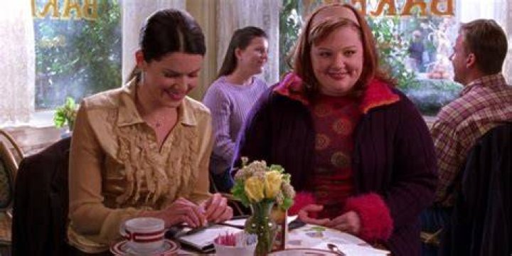 Gilmore Girls Sookie and Lorelai at the Dragonfly Inn