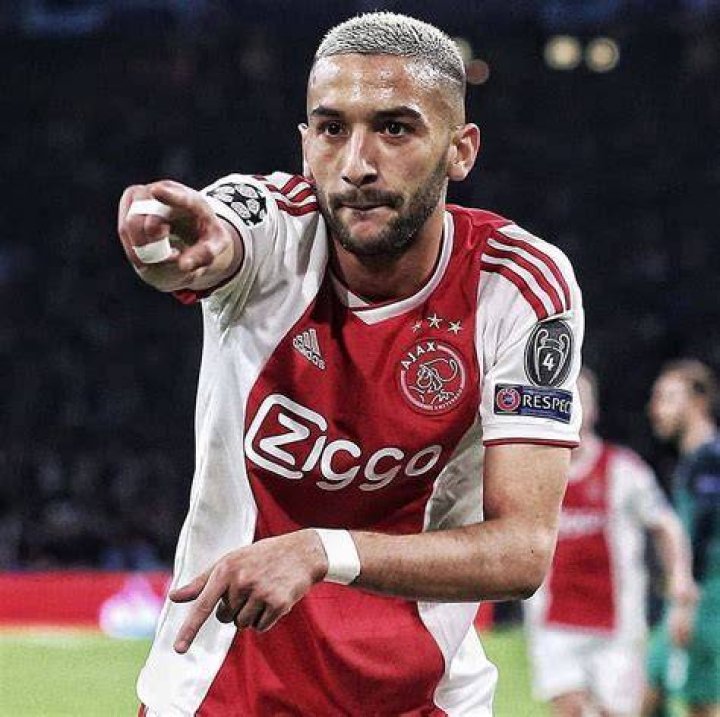 Hakim Ziyech's wife: age, nationality, salary, Instagram and more