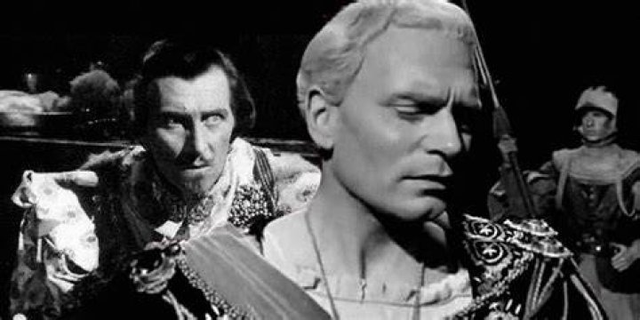 Hamlet, Cushing & Lee