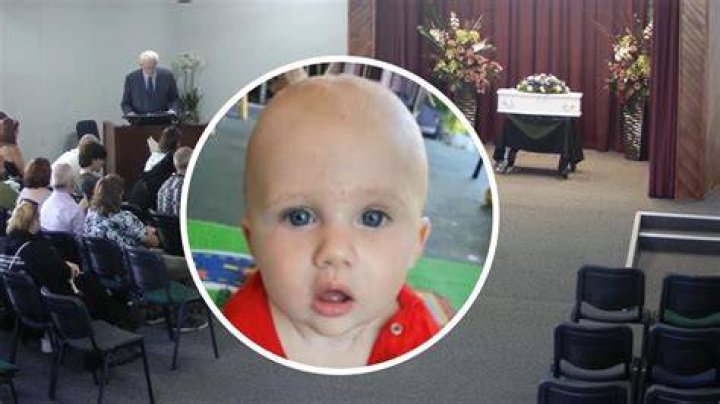 Heartbreaking image of drowned toddler goes viral, highlighting