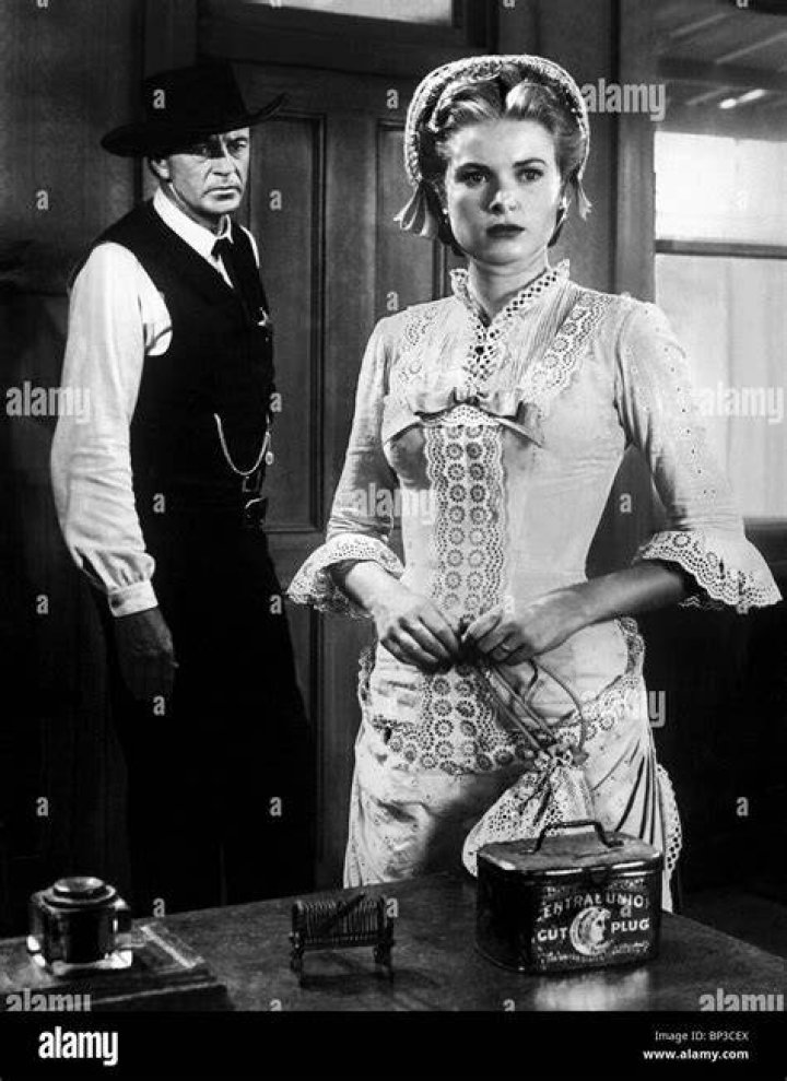 High Noon - Grace Kelly