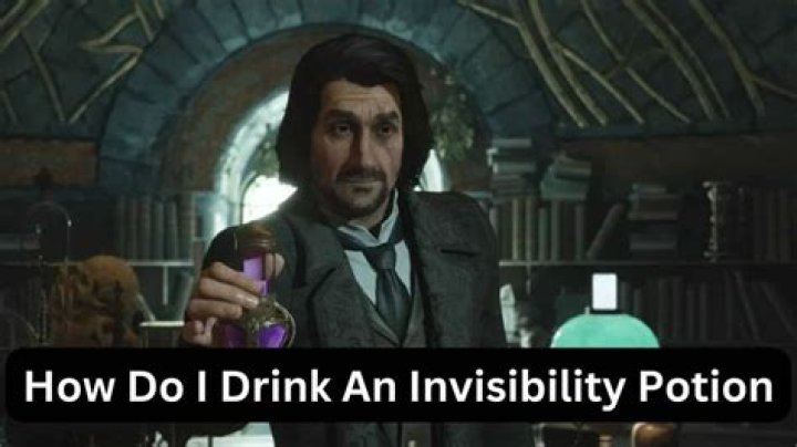Hogwarts students make a potion in Hogwarts Legacy