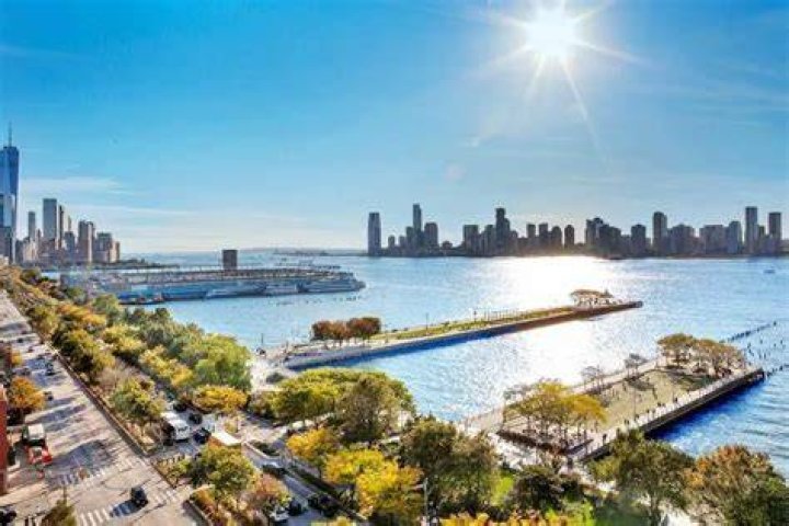 Hudson River West Village