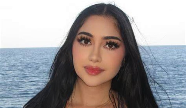 Jailyne Ojeda Ochoa Wallpapers Images Photos Pictures Backgrounds