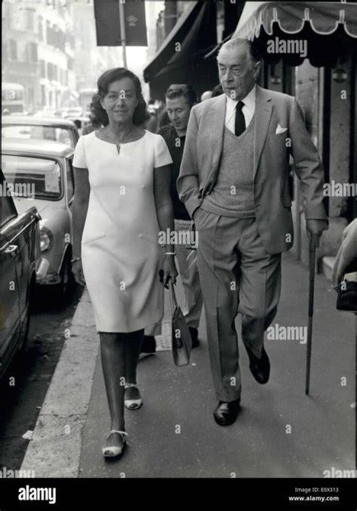 Jan. 01, 1965 Rome Famous actress Paulette Goddard and her husband