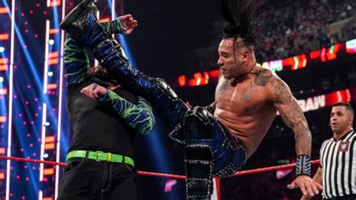 Jeff Hardy vs Damian Priest Cropped