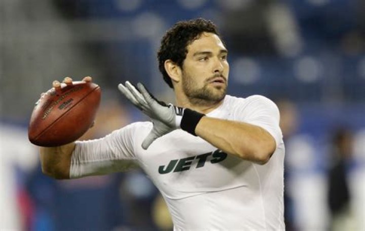 Jets Mark Sanchez sex storm pictures of 17yearold student Eliza