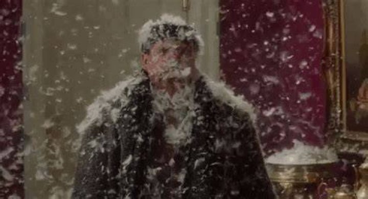 Joe Pesci with feathers in Home Alone