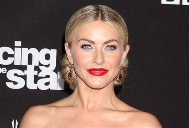 Julianne Hough Net Worth, Salary and Earnings 2023 Wealthypipo