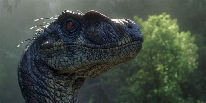 Jurassic Park Deadliest Dinosaurs - Velociraptor