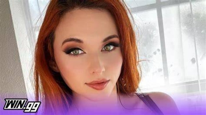 Kait Wild (Amouranth) Net worth, Biography, Wikipedia, Age, Boyfriend