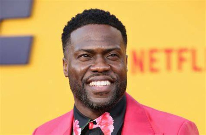 Kevin Hart as Darryl Morris in Charmed 