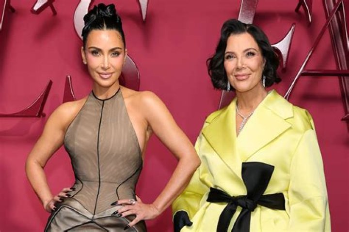 Kris Jenner with Kim Kardashian, Khloe Kardashian and their kids | Image: Instagram/krisjenner