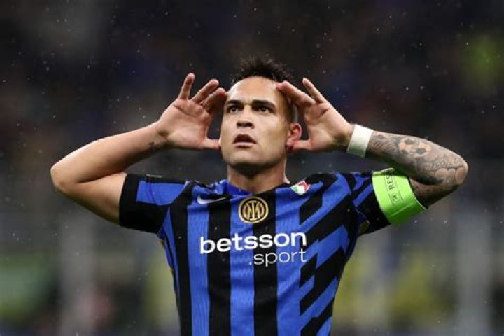 Lautaro Martínez's net worth, salary, contract, house, cars, age, stats, latest news