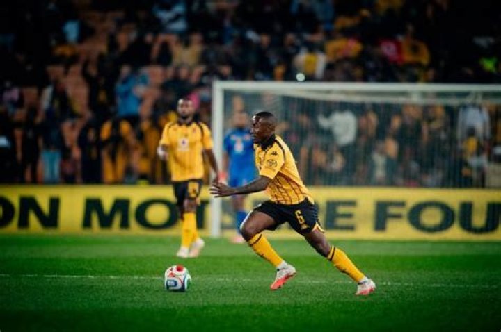 Lebohang Maboe's salary, net worth, car, house, injury, age
