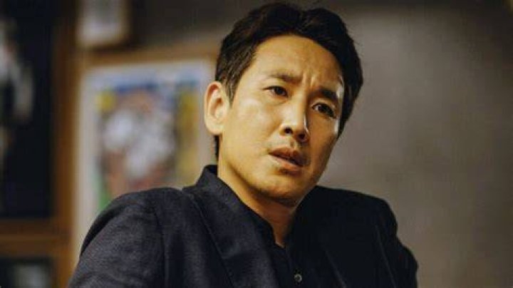 Lee Sun-kyun in Parasite