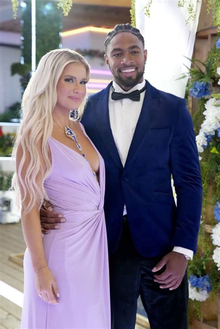 Love Island USA Deb Chubb And Jesse Bray