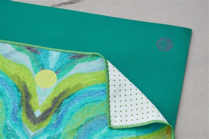 Manduka Yogitoes Yoga Mat Towel