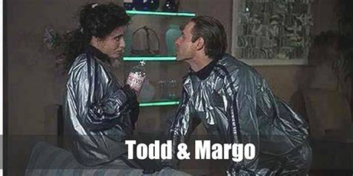 Margo and Todd looking at their carpet in National-Lampoon's-Christmas-Vacation