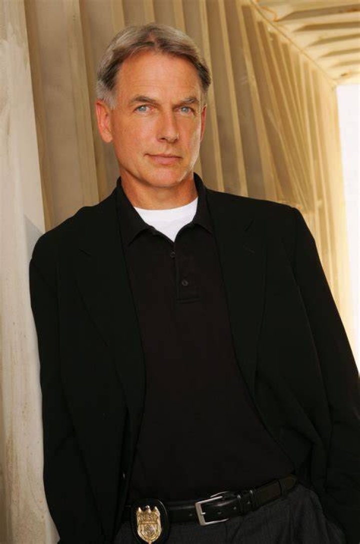 Mark Harmon as Agent Gibbs with his co-stars on a scene from NCIS | Image: pinterest