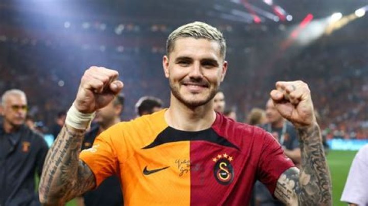 Mauro Icardi's wife, contract, Instagram, salary, house, cars, age, stats, latest news