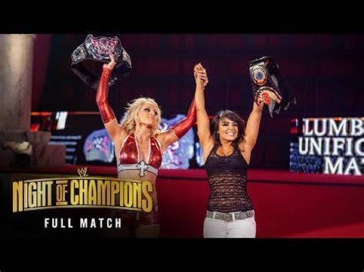 Melina v Michelle McCool Night of Champions 2009 Cropped