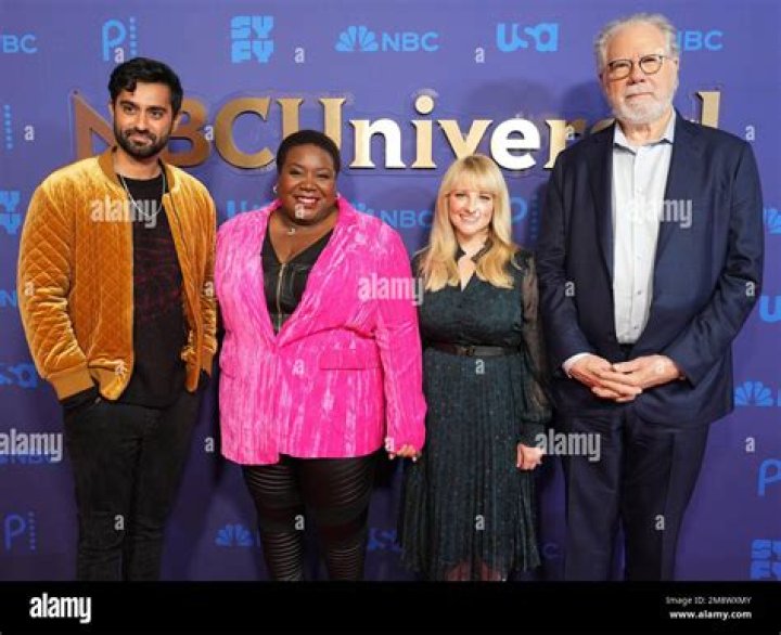 Melissa Rauch, Kapil Talwalkar, Lacretta as Abby, Neil, and Gurgs in Night Court