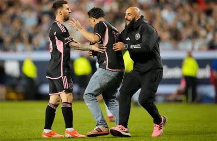 Messi&rsquo;s Bodyguard Grabs Pitch Invader Around the Neck As He Tries to Hug Inter Miami Star: Video