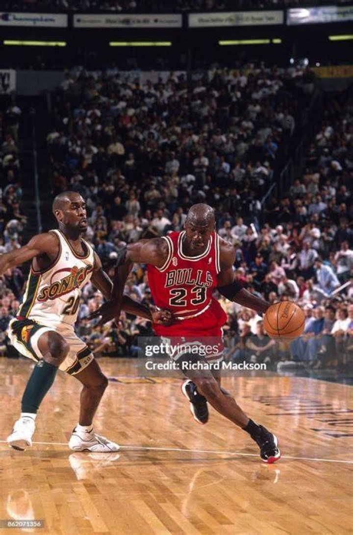 Michael Jordan vs Supersonics