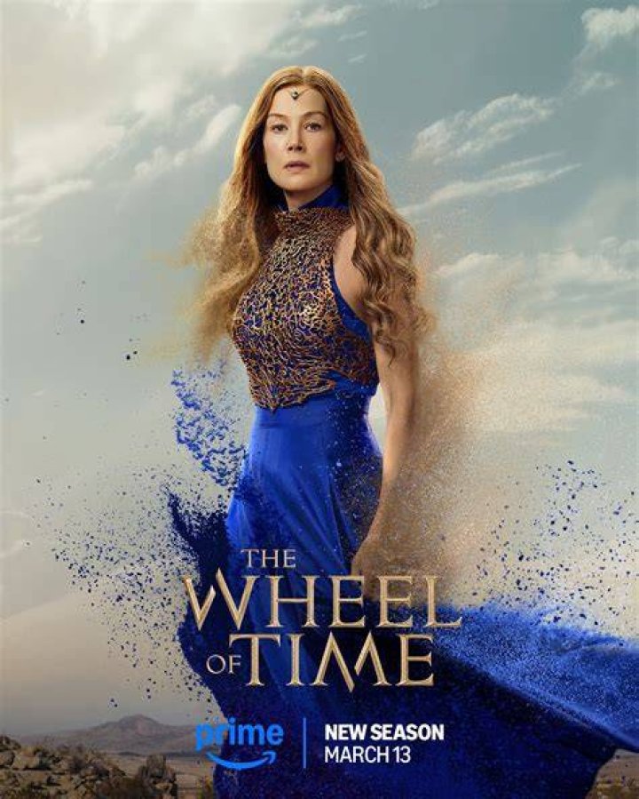 Moiraine in Wheel of Time Episode 8